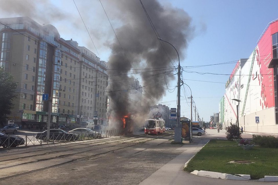 Киоск с шаурмой мог загореться из-за немытой вытяжки.