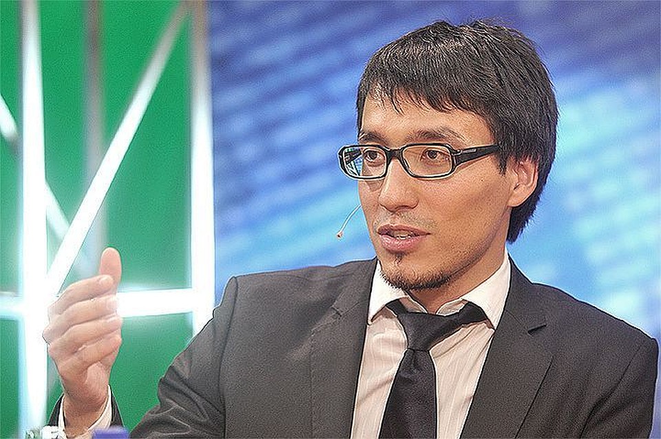 Дмитрий Габитович Абзалов, президент Центра стратегических коммуникаций.