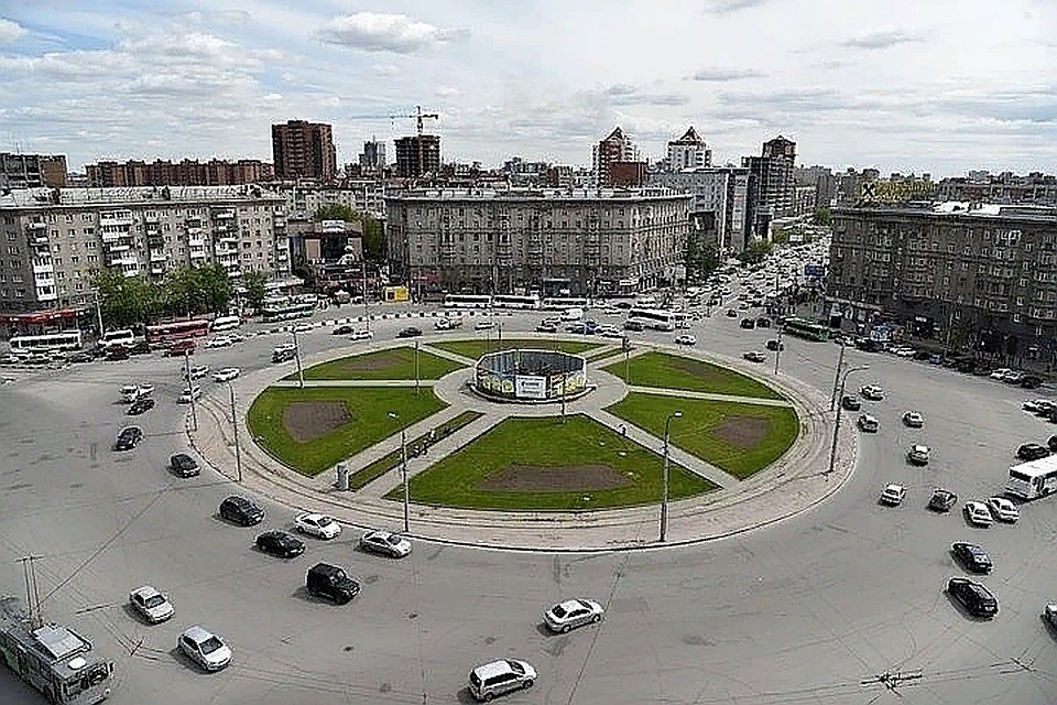 Стелу, вероятно, установят на площади Калинина.