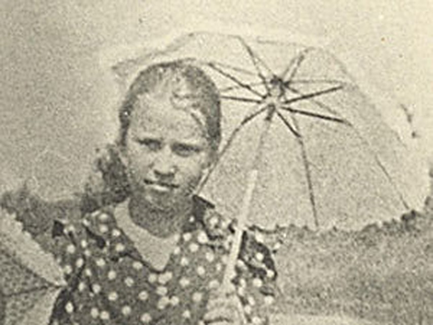 Таня Савичева за несколько дней до войны