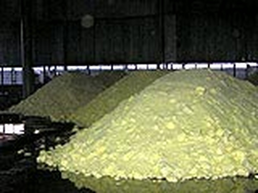 МЧСники ищут владельца сарая с серой, который горел под Самарой