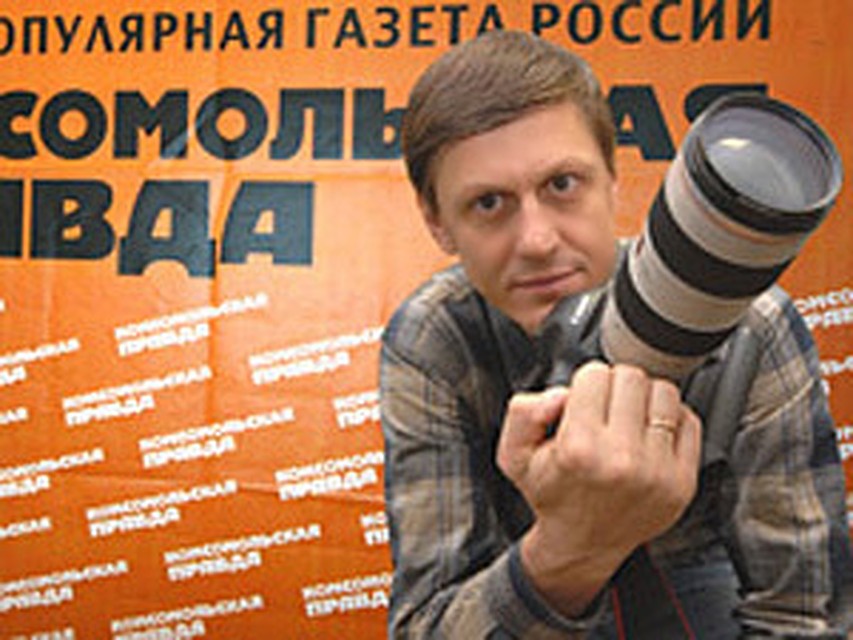 На митинге знаменитому фотографу Анатолию Жданову ОМОНовцы сломали ключицу