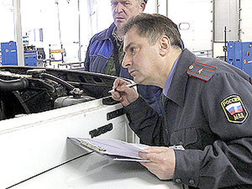 Техосмотр автомобилей, которые должны были его пройти в 2011 году, переносится на год
