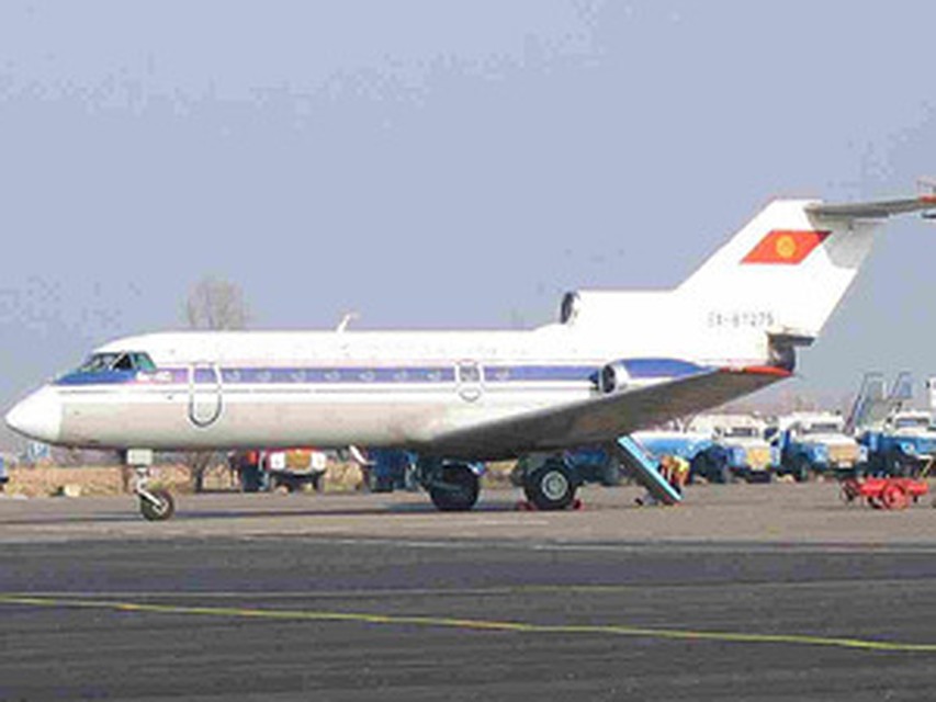 ЯК-40.