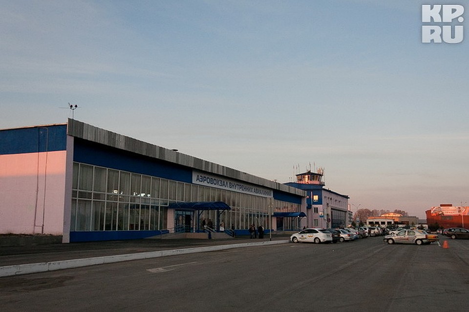 В аэропортах Кузбасса слишком высокие сборы, поэтому и билеты на самолет дорогие