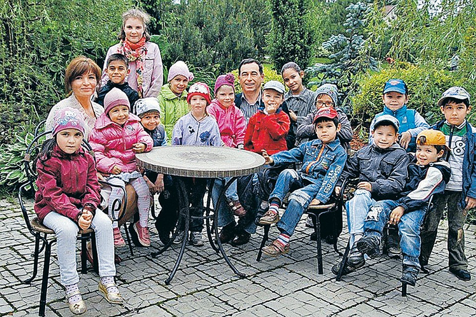 Для Авдеевых главное в жизни - семья. Хотя кто-то скажет: легко иметь большую семью, когда есть деньги.