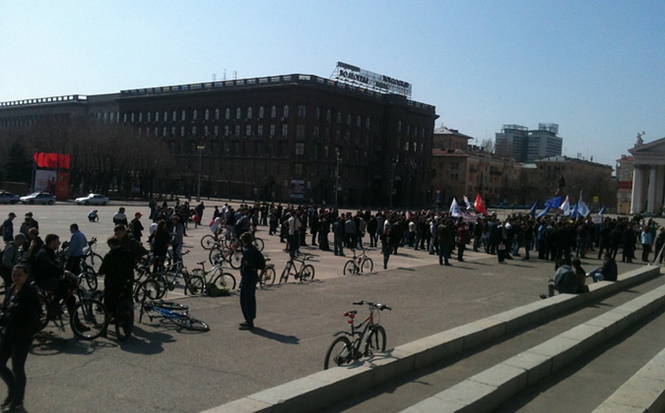 Волгоградцы протестуют против плохих дорог.