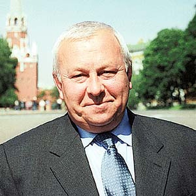 Кремль за генералом Муровым - как за каменной стеной.