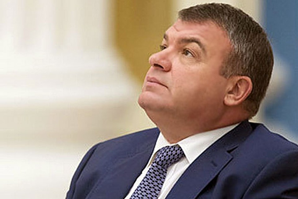 Возбуждение уголовного дела в отношении Анатолия Сердюкова внесло не только «новые краски» в тянущийся уже целый год детектив