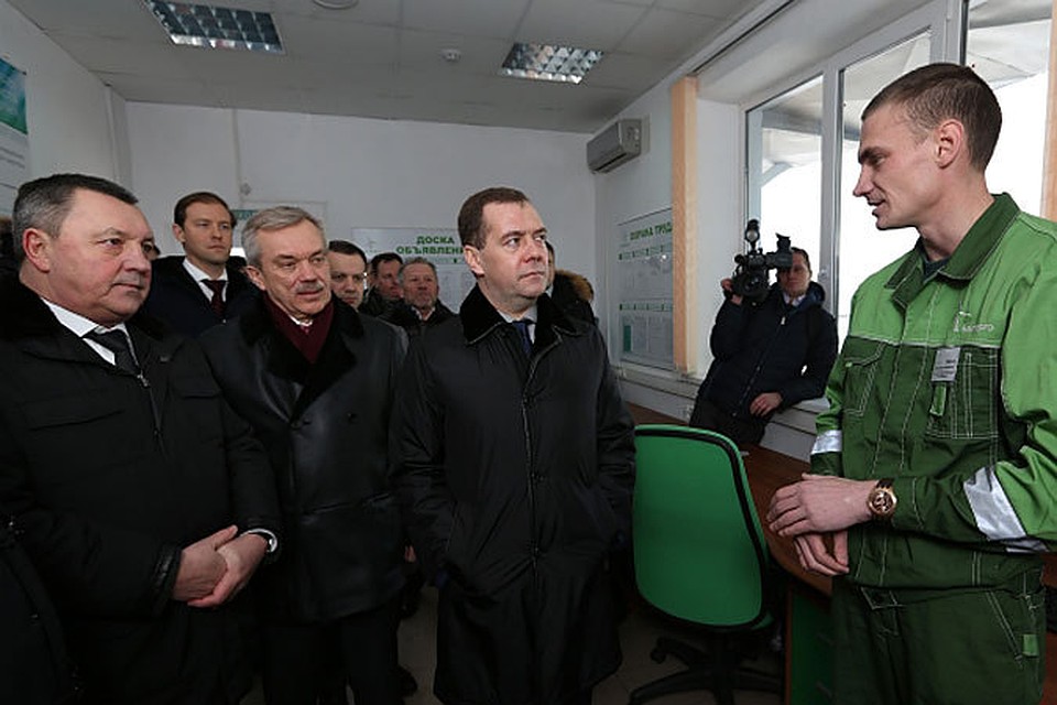 Дмитрий Медведев побывал в селе «Лучки» Белгородской области и посетил одноименную биогазовую станцию, между прочим, крупнейшую в России
