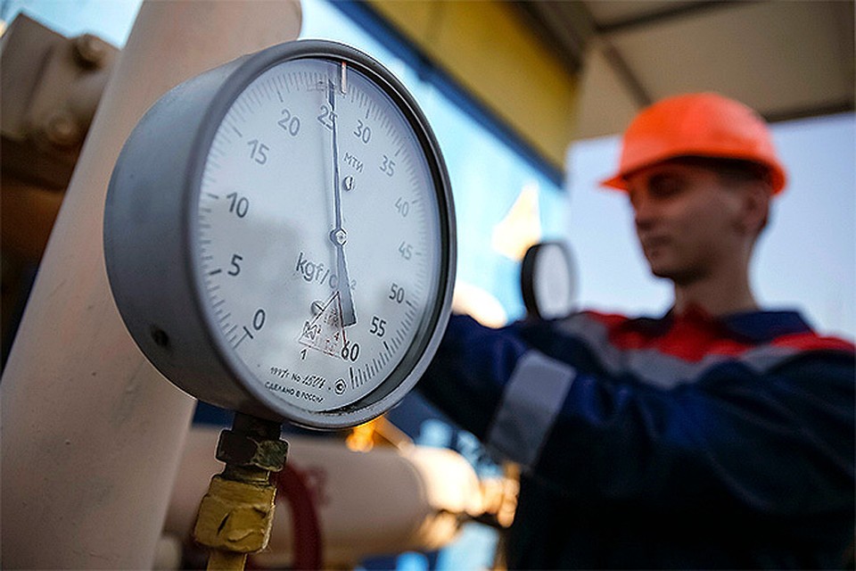 Украину с понедельника переводят на предоплату за российский газ