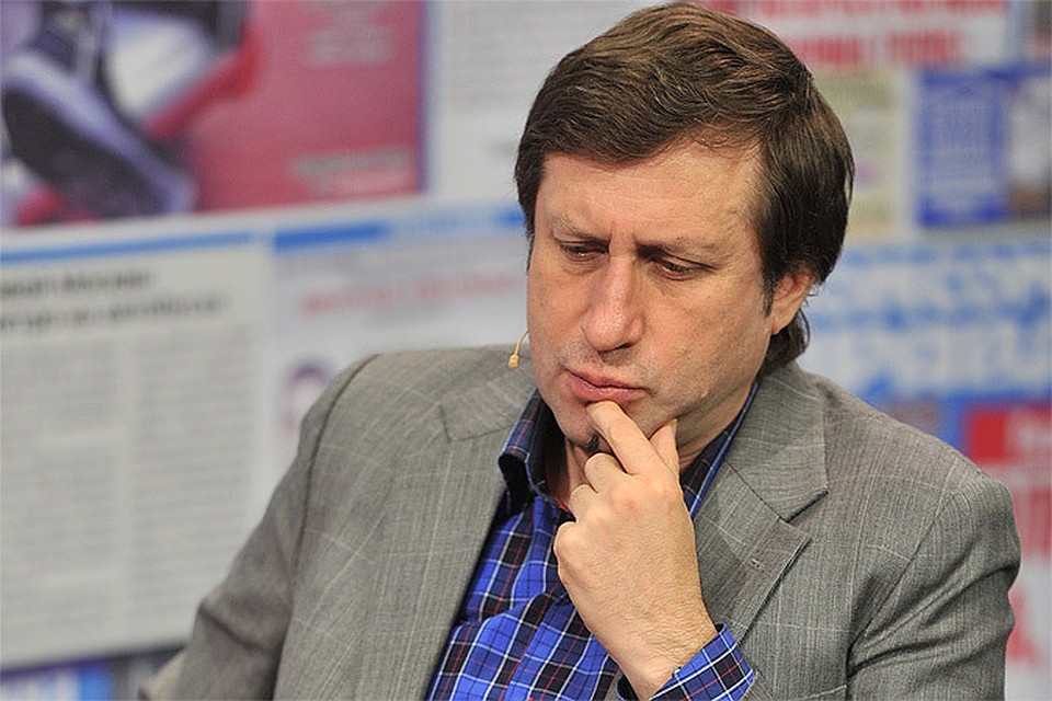 Публицист, сатирик и поэт Александр Вулых в студии "КП"