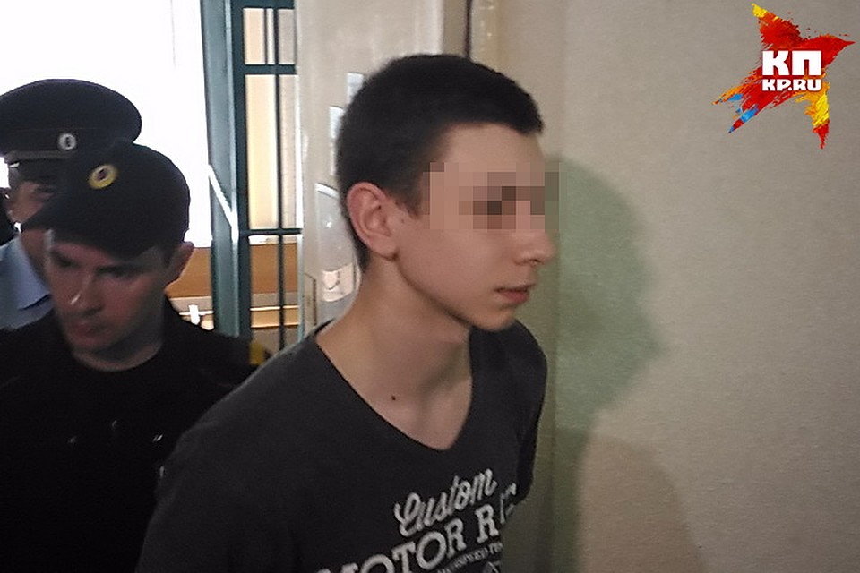 Выходя под конвоем, подсудимый не проронил ни слова.