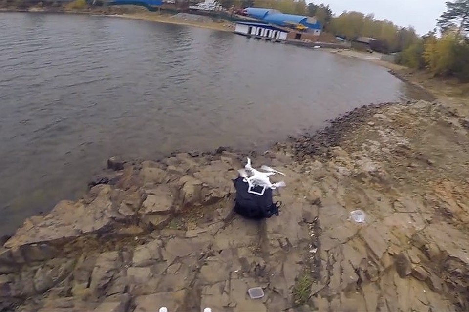 На Красноярском море рыбак поймал окуня на квадрокоптер Фото: Семен КОНЕВ
