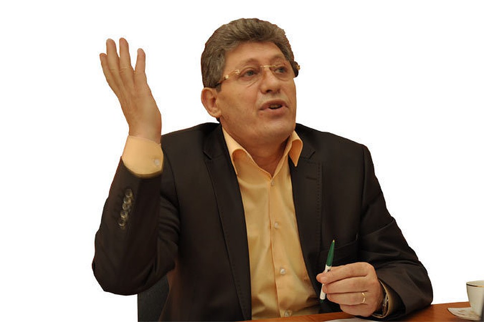 Михай Гимпу.