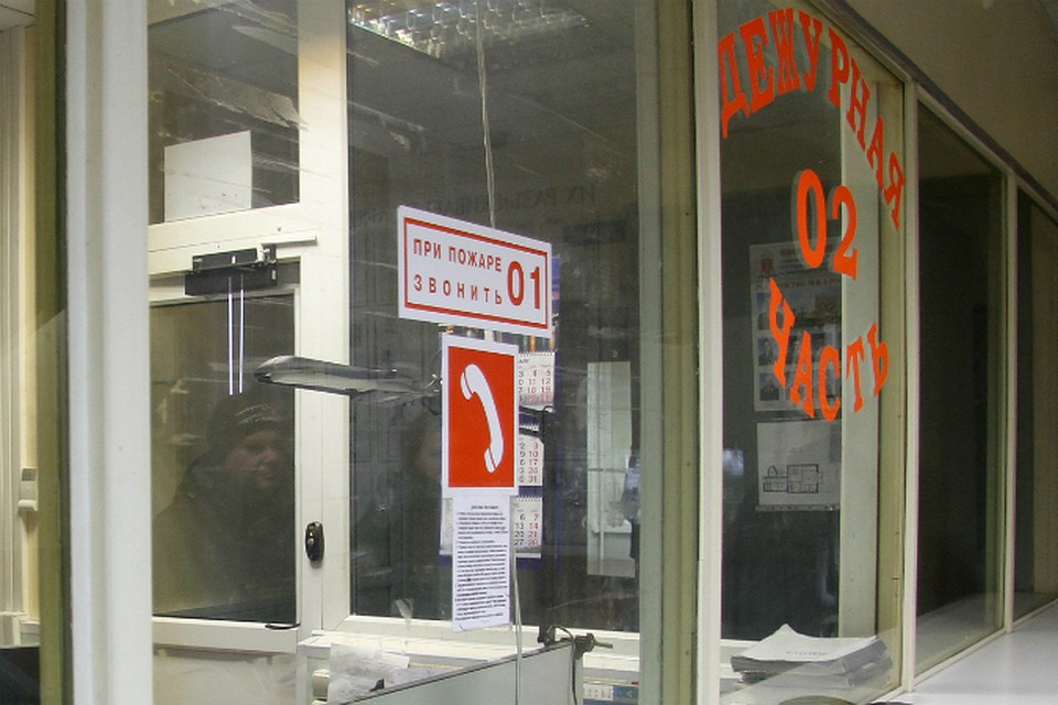 Полиция ищет женщину виновную сразу в двух преступлениях