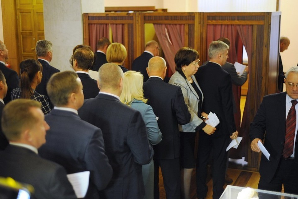 Новые депутаты выбирали себе руководителя