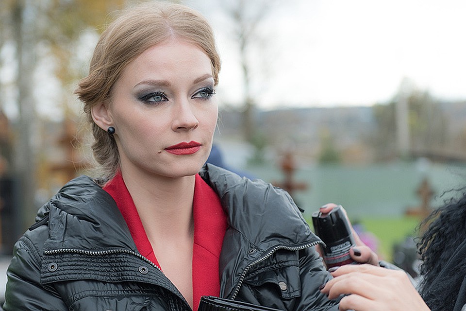 Светлана Ходченкова на съемочной площадке.