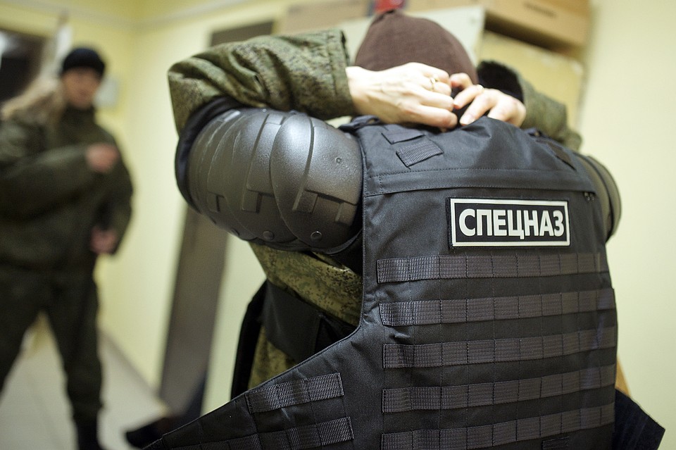 Подростков должны были обезоружить без единого выстрела.