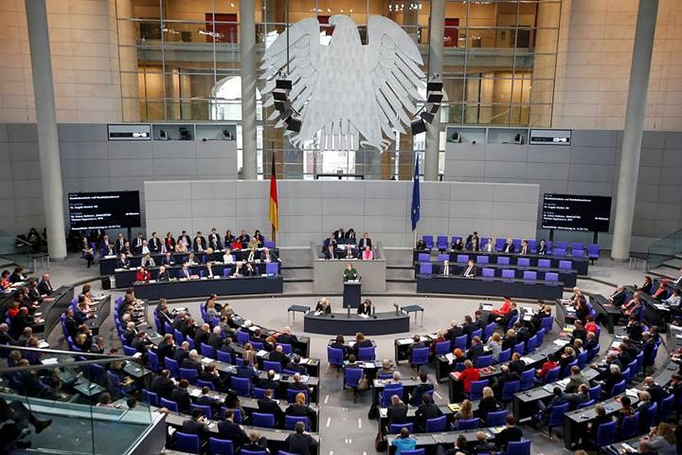В парламенте ФРГ требуют от ЕС решителных действий против РФ