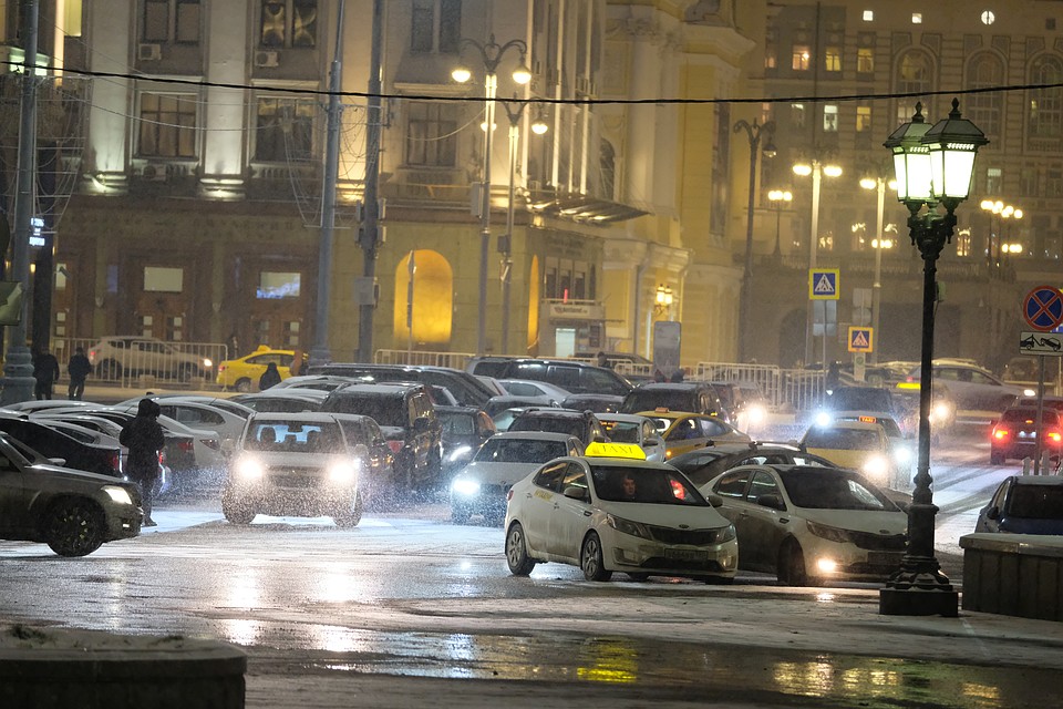 Точечное введение новых зон платной парковки в столице планируется в тех местах, где наблюдается сложная транспортная обстановка.