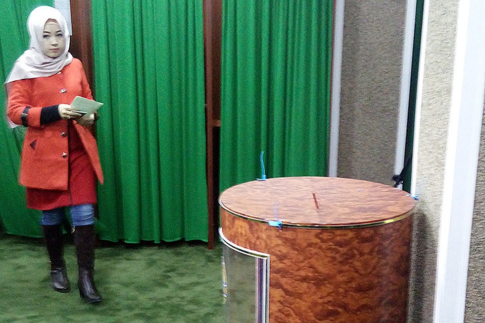 В воскресенье 4 декабря в Узбекистане выбирают президента. ФОТО Александр ЛУКЬЯНОВ
