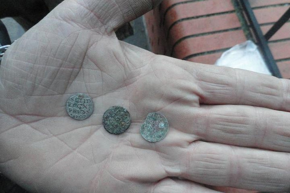 Датировать культурный слой удалось, благодаря обнаруженным прусским солидам
