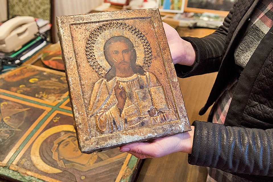 Торжественная церемония передачи реликвий состоялась в Самарской духовной семинарии.
