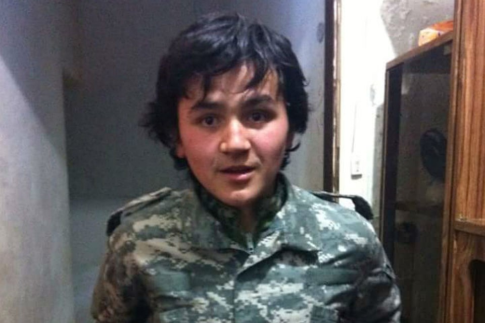 Парнишка уверял, что в террористы его завербовал родной отец.