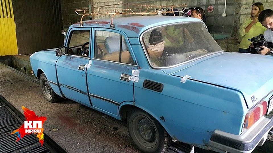 СК: Мы нашли "Москвич" подозреваемого. Фото: Анастасия МЕДЫНЦЕВА