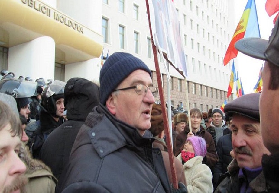 Аурел Букуряну считает, что Михай Гимпу должен благодарить Бога за то, что остался жив (Фото - соцсети).