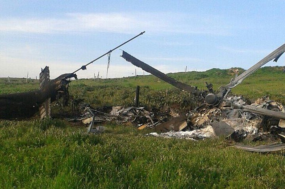 Минобороны НКБ опубликовало фото с места крушения азербайджанского вертолета