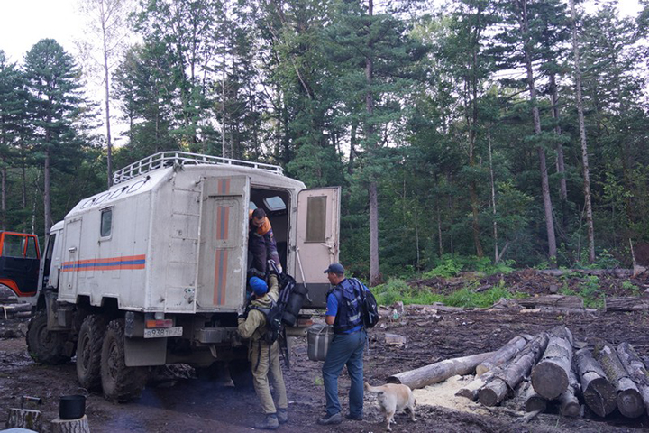 Виктора Высочина искали силами полиции, спасателей, пожарных, добровольцев, поисковых собак и беспилотников. Фото: ДВРПСО МЧС России