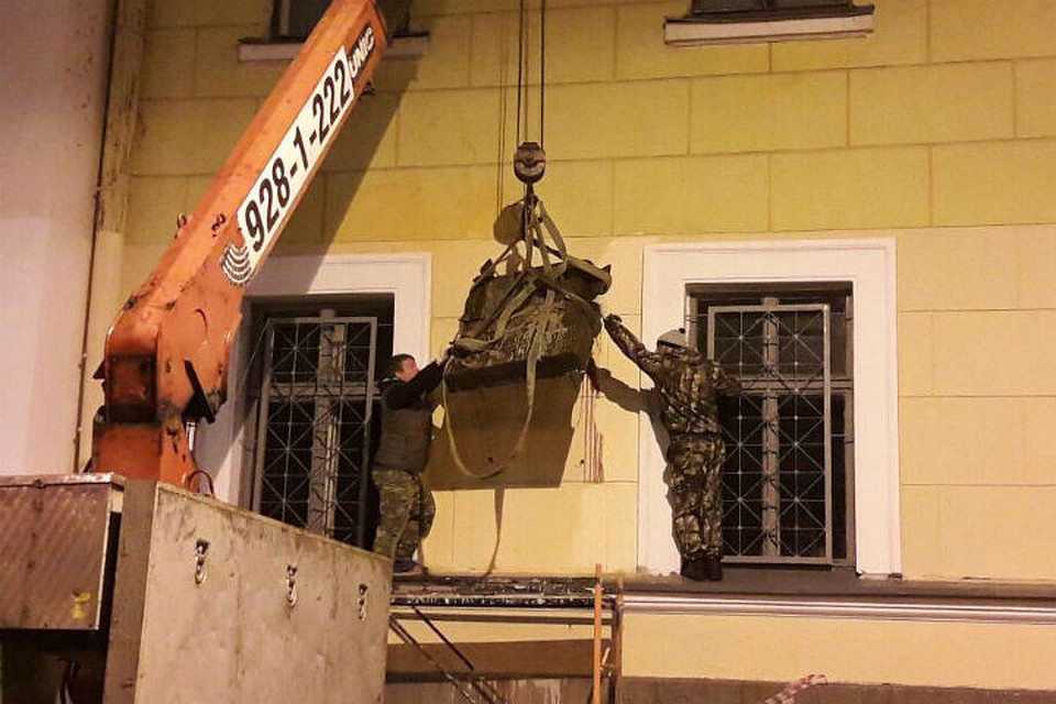 Сейчас доска уже в Ратной палате ФОто: РВИО