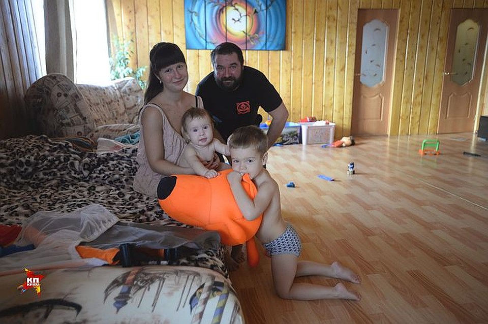 У Александра Городилова с женой Марией двое прекрасных детишек: Аня и Артем. Фото: Виктор ГУСЕЙНОВ