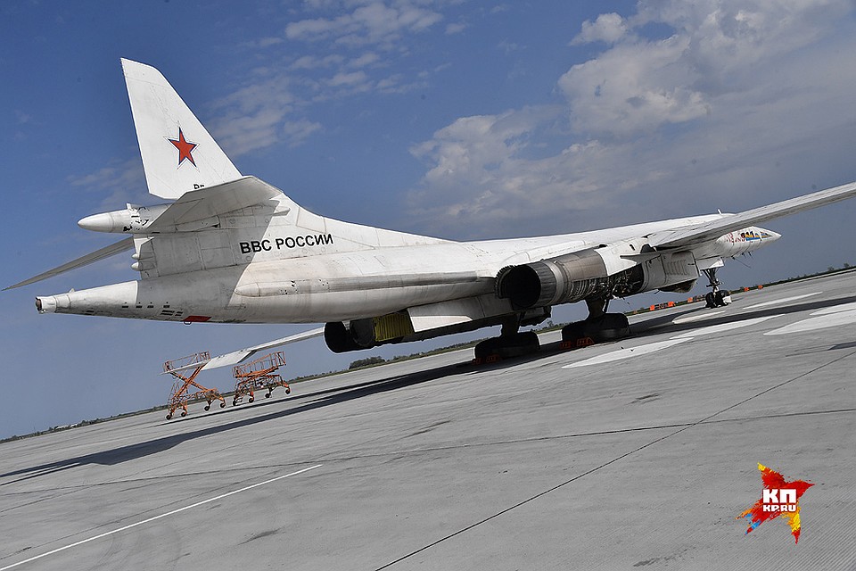 Ту-160 на земле. Фото: Владимир ВЕЛЕНГУРИН