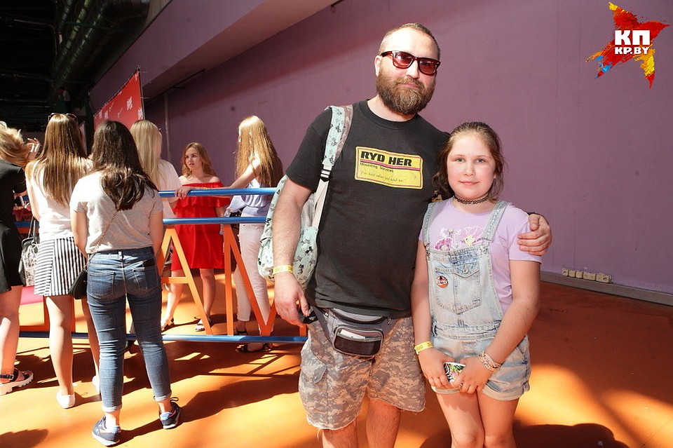 Родителей, которые пришли на фестиваль вместе с детьми, похвалили со сцены. За сознательность! Фото: Святослав ЗОРКИЙ