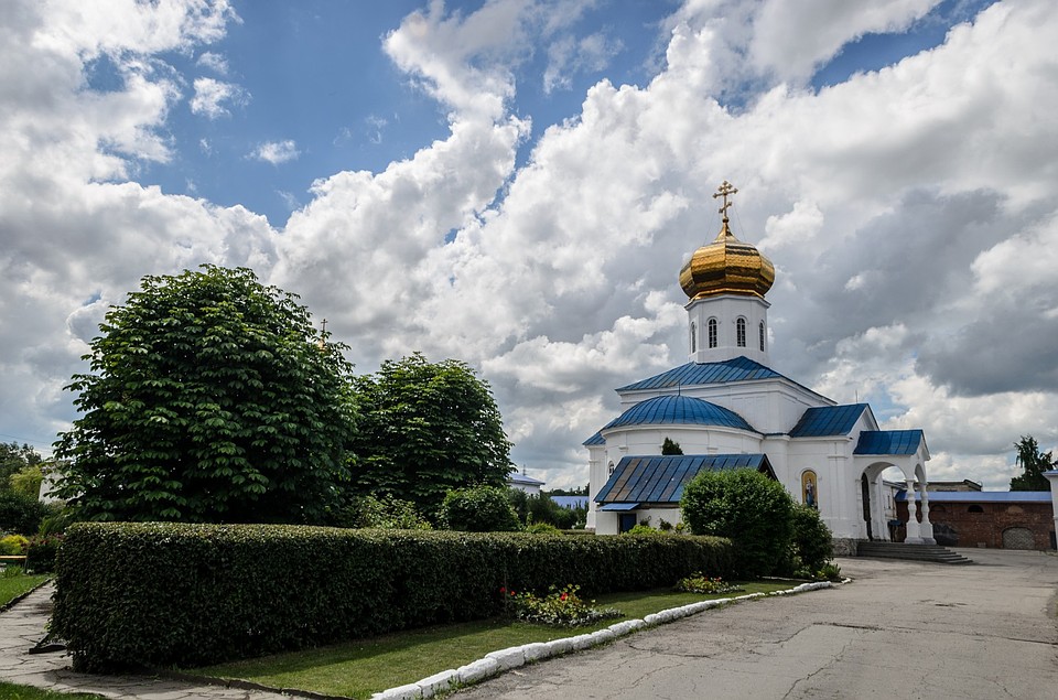 Монастырь Фото: Андрей ЦЫГАНОВ