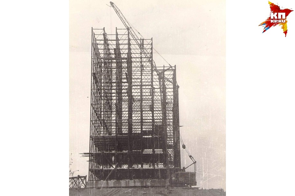 Металические леса. Установка. 1963 г. Фото: Музей-заповедник «Сталинградская битва».