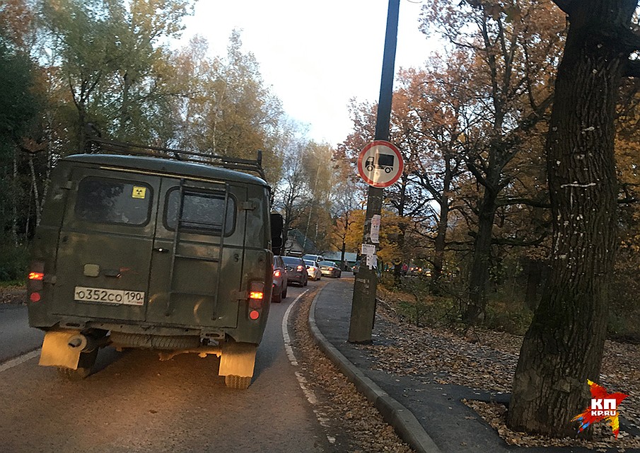 Железнодорожный переезд, на котором везший Марьянова водитель потерял несколько минут Фото: Александр РОГОЗА