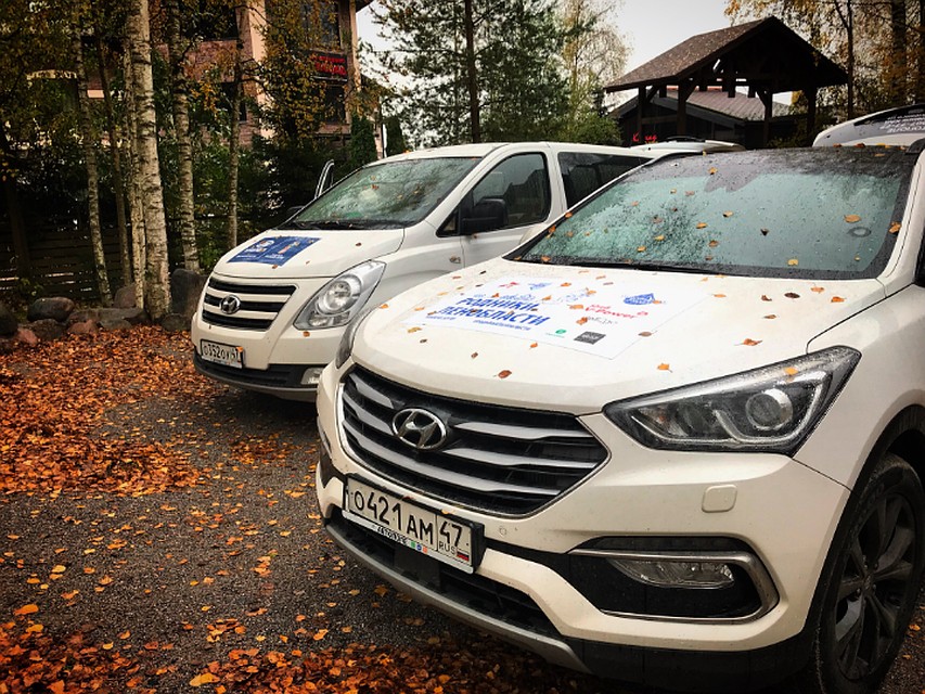На этих машинах мы проехали более 6000 километров. Автор: Илья Крушевский