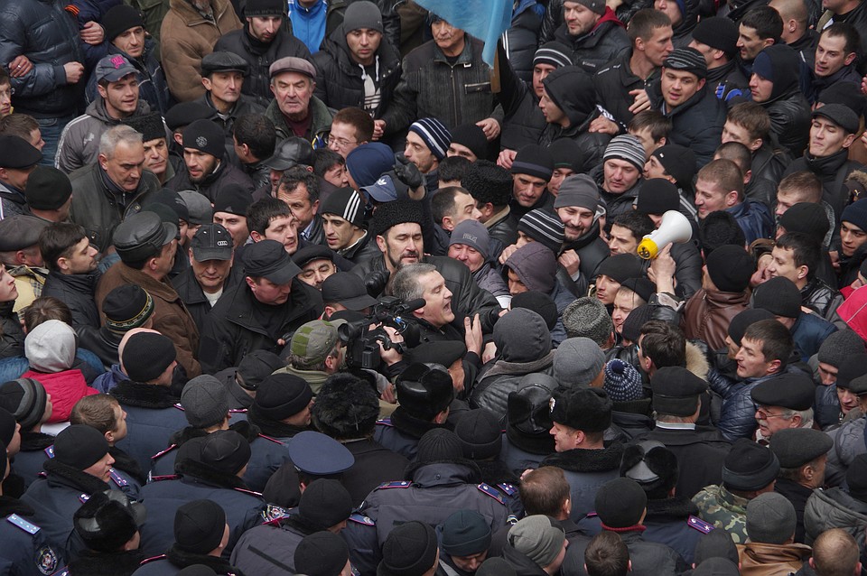 Сергей Аксенов был в гуще событий. Фото: Игорь Охрименко