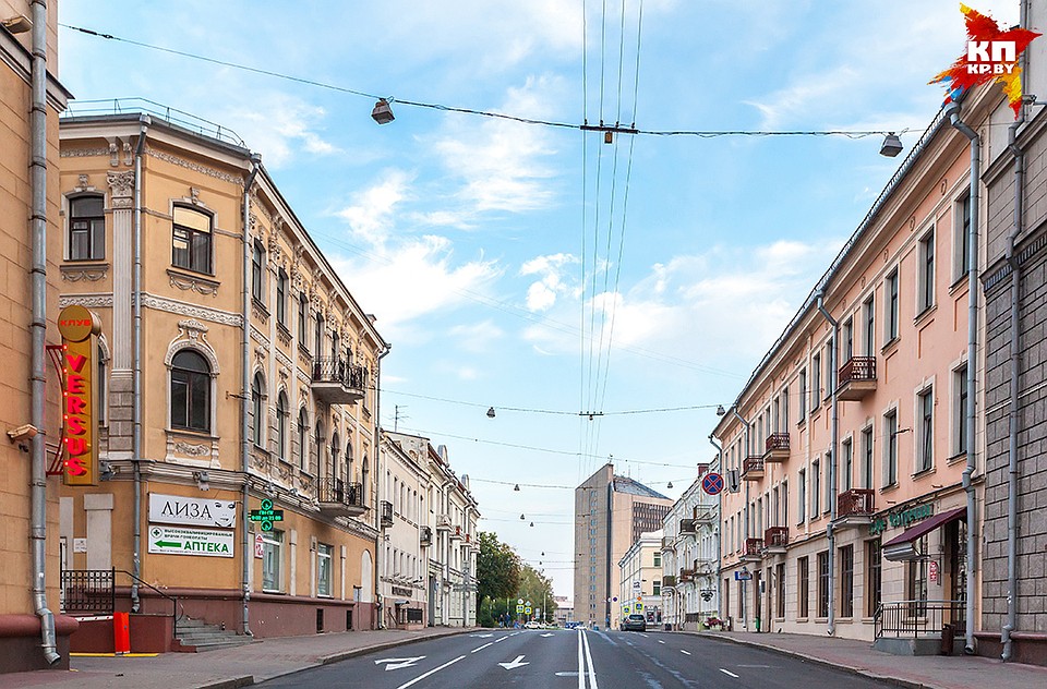 25 марта в 8 утра в здании Крестьянского поземельного банка (на фото справа) на минской улице Серпуховской (ныне - Володарского, 9) Рада БНР провозгласила независимость. Фото: Дмитрий ЛАСЬКО