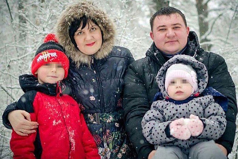 Отец, мать и маленькая сестра Сережи Москоленко (на фото слева) погибли. ФОТО Из личного архива