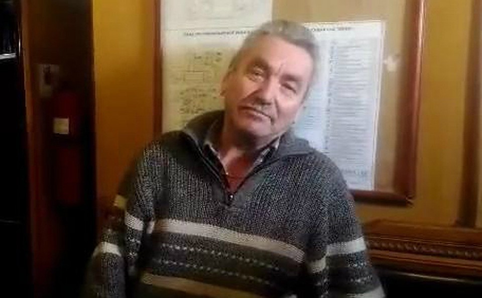 Помощник капитана Юрий Савельев отдал морю более 40 лет.