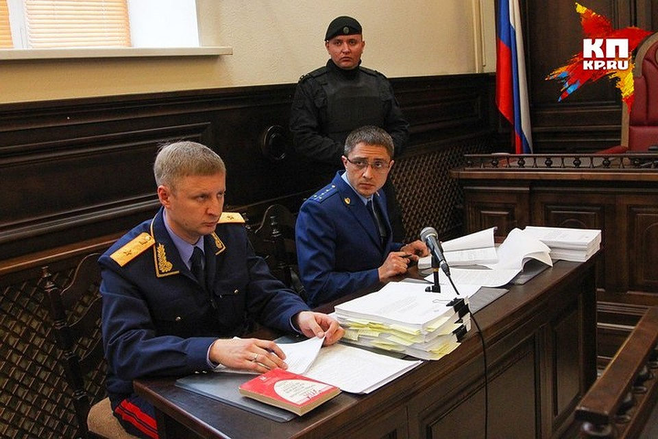 Следствие считает, что действия Генина во время пожара в ТЦ "Зимняя вишня" были халатными Фото: Кирилл ЧАЩИН