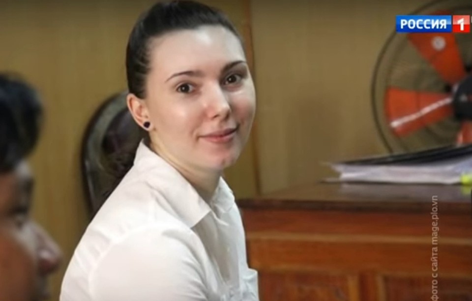 Близкие россиянки говорят, девушка улыбалась, чтобы они меньше переживали. Фото: стоп-кадр "Россия-1".