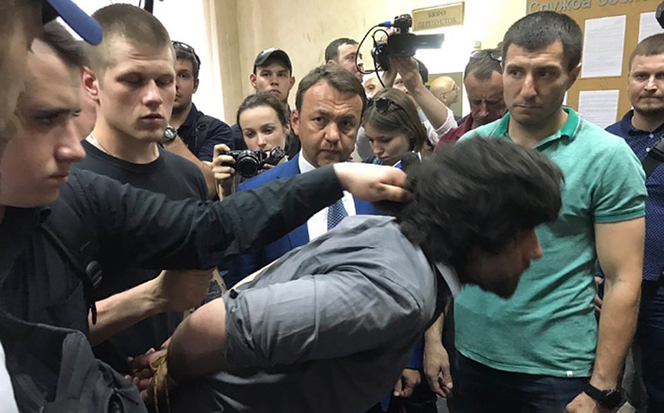 Бразильца Рафаэля в Киеве ждет расправа нацистов Фото: Twitter.com
