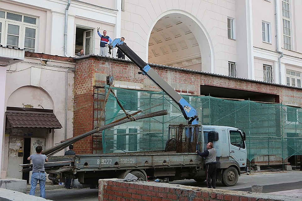 Вот так чудесная арка выглядит изнутри. Фото: Валерий ЗВОНАРЕВ