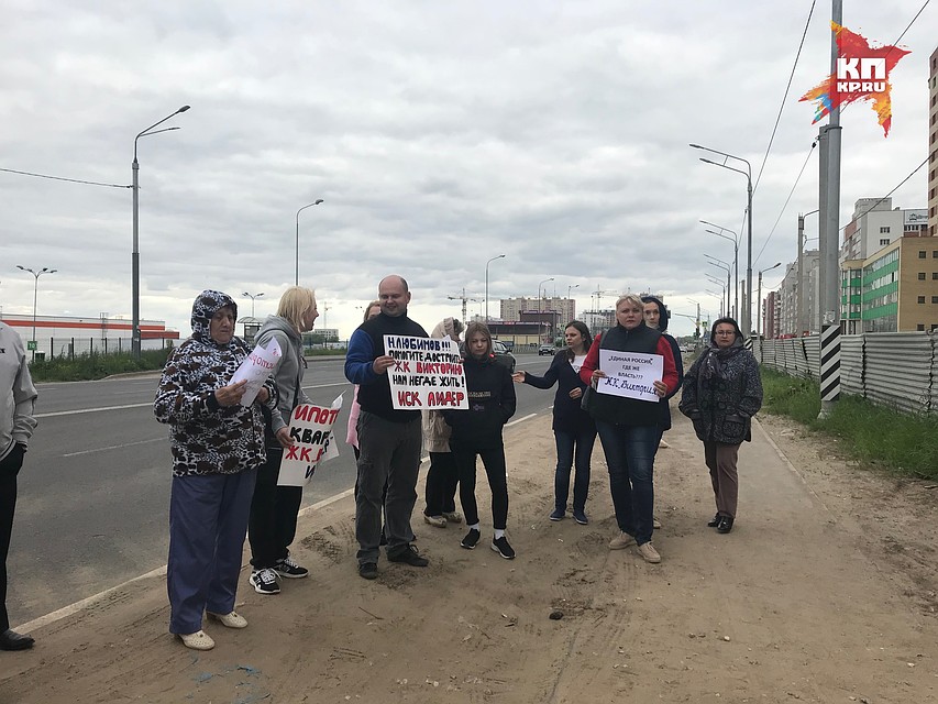 Новое рэп-обращение записывали когда все обещанные сроки уже истекли. Фото: Константин МОГИЛИН